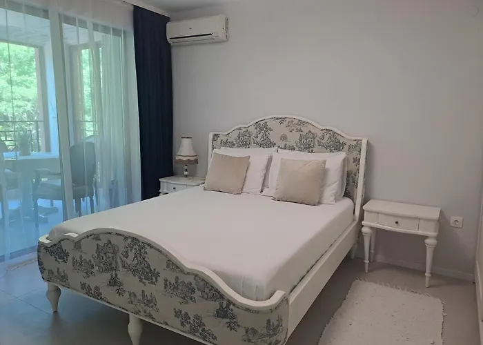 Sunrise Complex Apartments
